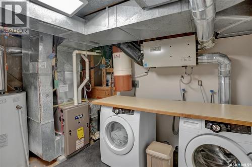 1623 General Crescent, Moose Jaw, SK - Indoor Photo Showing Laundry Room