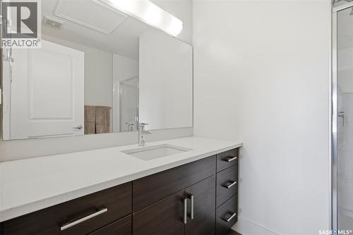 618 701 Meadows Boulevard, Saskatoon, SK - Indoor Photo Showing Bathroom