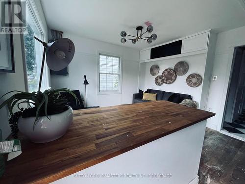 459 Nelson Street, Kingston (East Of Sir John A. Blvd), ON - Indoor Photo Showing Bedroom