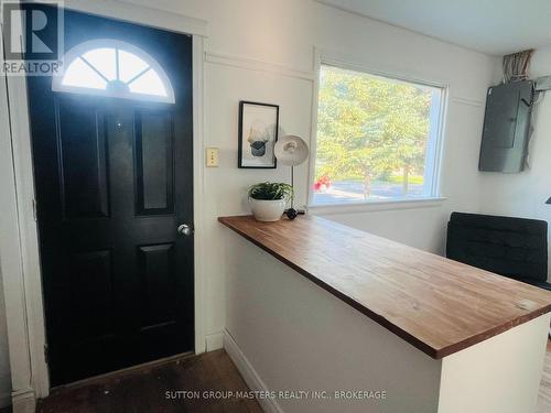 459 Nelson Street, Kingston (East Of Sir John A. Blvd), ON - Indoor