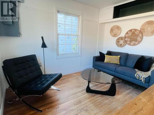 459 Nelson Street, Kingston (East Of Sir John A. Blvd), ON - Indoor Photo Showing Living Room