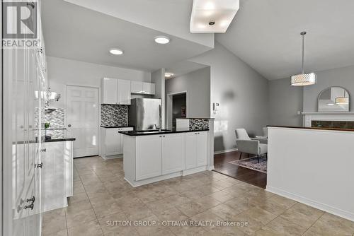 4105 Wolfe Point Way, Ottawa, ON - Indoor Photo Showing Kitchen With Upgraded Kitchen