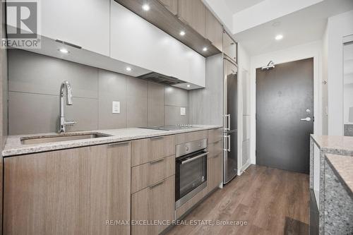 1710 - 55 Regent Park Boulevard, Toronto, ON - Indoor Photo Showing Kitchen With Upgraded Kitchen