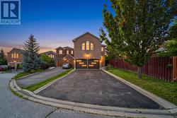 3191 OAKVIEW ROAD  Mississauga, ON L5N 7N9