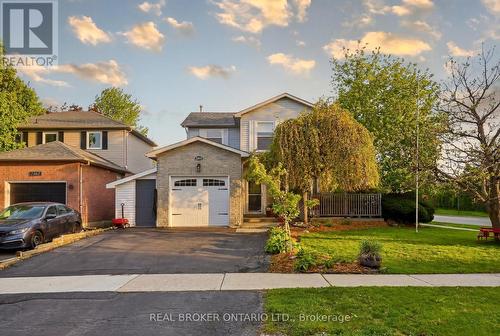 3260 WOODCROFT CRESCENT  Burlington, ON L7M 3K9