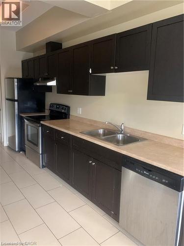 76 SYDNEY Street S Unit# 301 , Kitchener, Ontario N1E 2M9 5