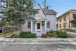 451 STEWART STREET Peterborough (Town Ward 3), ON K9H 4B4