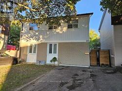 38 JACKMAN DRIVE  Brampton, ON L6S 2L8
