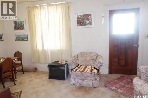 311 7Th Avenue E, Assiniboia, SK - Indoor