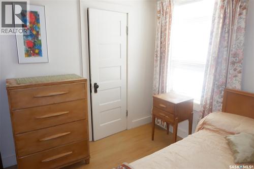 311 7Th Avenue E, Assiniboia, SK - Indoor Photo Showing Bedroom