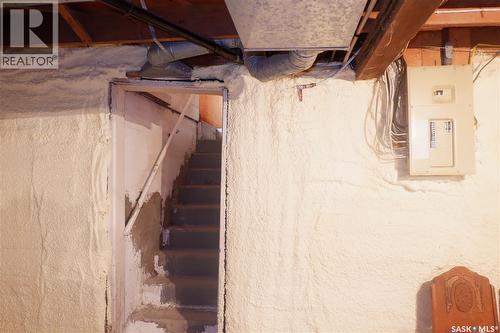 311 7Th Avenue E, Assiniboia, SK - Indoor Photo Showing Other Room