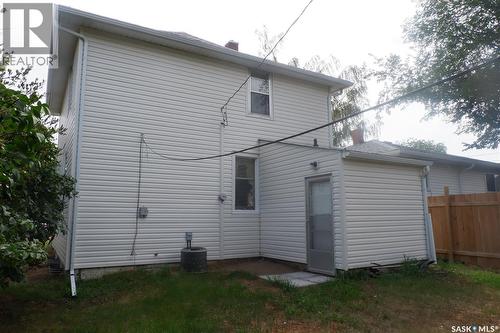 311 7Th Avenue E, Assiniboia, SK - Outdoor With Exterior