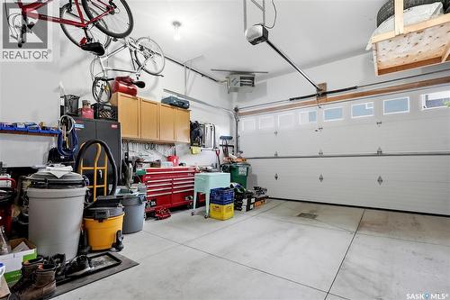 147 3220 11Th Street, Saskatoon, SK - Indoor Photo Showing Garage