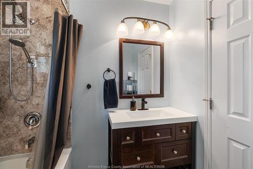 538 Michael Crescent, Lasalle, ON - Indoor Photo Showing Bathroom