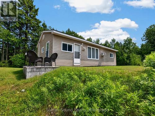 24 ISABELLA STREET  South Bruce Peninsula, ON N0H 2T0