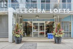 837 - 1029 KING STREET W  Toronto, ON M6K 3M2