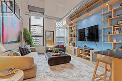502 - 135 DALHOUSIE STREET  Toronto, ON M5B 2S1