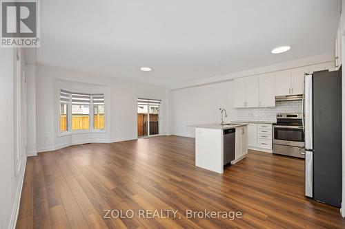 37 Prospect Way, Whitby, ON - Indoor Photo Showing Other Room