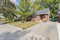 122 WINDSOR CRESCENT London South (South F), ON N6C 1V8