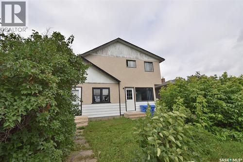 664 7th STREET E  Prince Albert, SK S6V 0S8