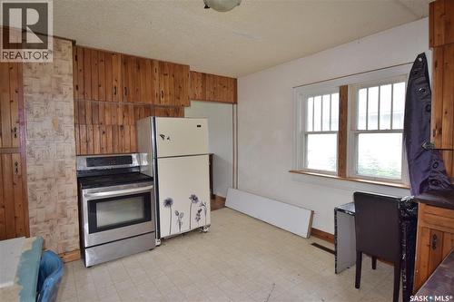 664 7Th Street E, Prince Albert, SK - Indoor Photo Showing Kitchen