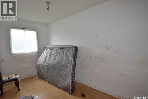 664 7Th Street E, Prince Albert, SK - Indoor Photo Showing Bedroom