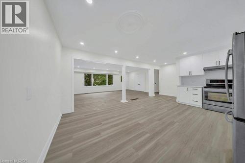 396 Hazel Street, Waterloo, ON - Indoor Photo Showing Kitchen