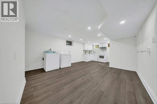 396 Hazel Street, Waterloo, ON - Indoor Photo Showing Other Room