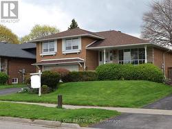 22 KENMANOR BOULEVARD Toronto, ON M1W 1R7