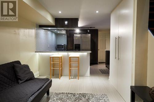 REAR - 1547 KINGSTON ROAD , Toronto, Ontario M1N 1R9 2