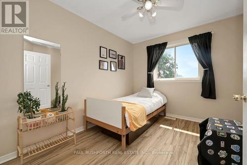 Bedroom #2 - 92 Splinter Crescent, Ottawa, ON - Indoor Photo Showing Bedroom