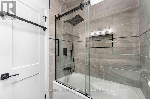 1412 Seaview Drive, Mississauga, ON - Indoor Photo Showing Bathroom