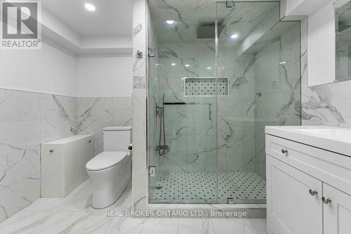 1412 Seaview Drive, Mississauga, ON - Indoor Photo Showing Bathroom