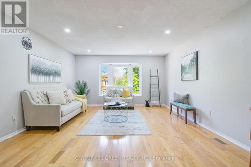 1 Candy Crescent, Brampton, ON - Indoor Photo Showing Living Room
