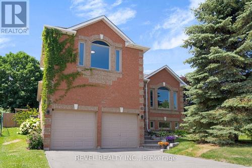 83 DEPEUTER CRESCENT  Bradford West Gwillimbury, ON L3Z 3A2