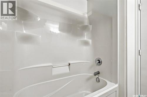 501 110 Akhtar Bend, Saskatoon, SK - Indoor Photo Showing Bathroom