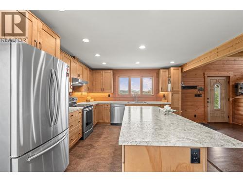 9371 6 Highway, Coldstream, BC - Indoor Photo Showing Kitchen With Upgraded Kitchen