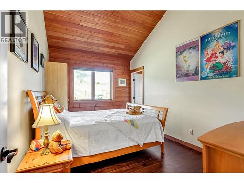 9371 6 Highway, Coldstream, BC - Indoor
