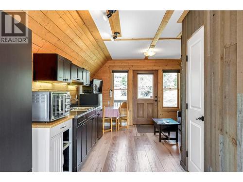 9371 6 Highway, Coldstream, BC - Indoor Photo Showing Kitchen