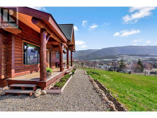 9371 6 Highway, Coldstream, BC - Outdoor