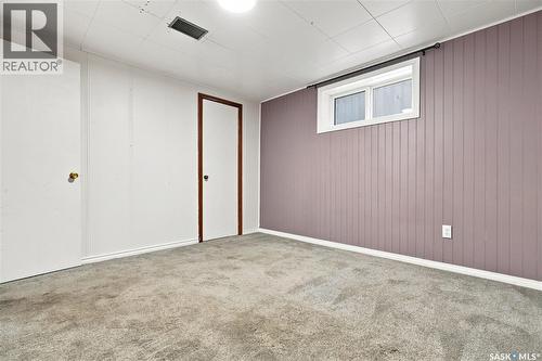 1915 Dufferin Avenue, Saskatoon, SK - Indoor Photo Showing Other Room