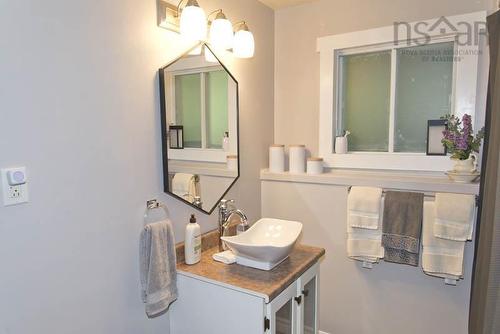 1027 Marie Crescent, Kentville, NS - Indoor Photo Showing Bathroom