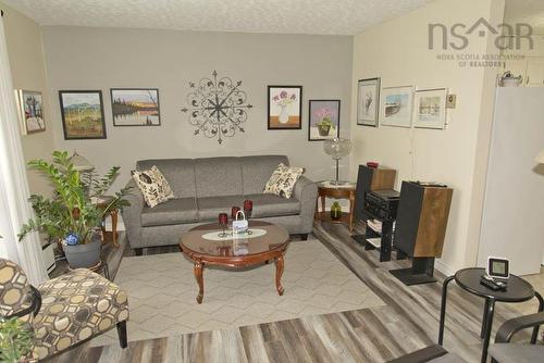 1027 Marie Crescent, Kentville, NS - Indoor Photo Showing Living Room