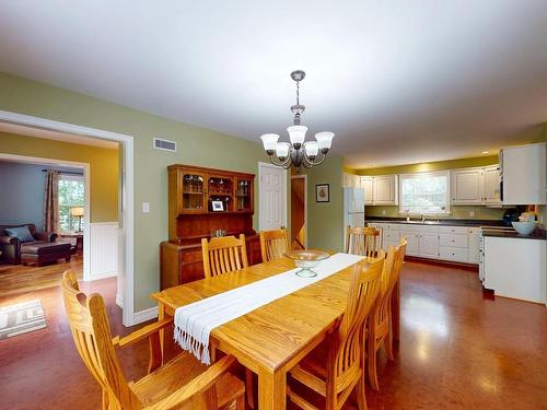 2671 Mountain View Road, Coldbrook, NS - Indoor Photo Showing Dining Room