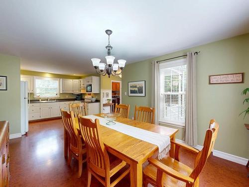 2671 Mountain View Road, Coldbrook, NS - Indoor Photo Showing Dining Room