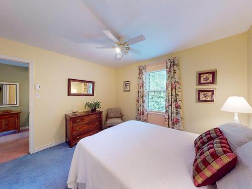 2671 Mountain View Road, Coldbrook, NS - Indoor Photo Showing Bedroom