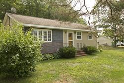 3310 Highway 1 Aylesford, NS B0P 1C0