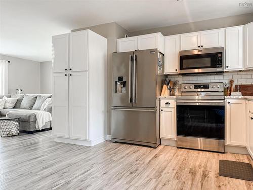 20 Norma Court, New Glasgow, NS - Indoor Photo Showing Kitchen