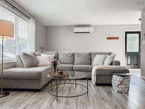 20 Norma Court, New Glasgow, NS - Indoor Photo Showing Living Room