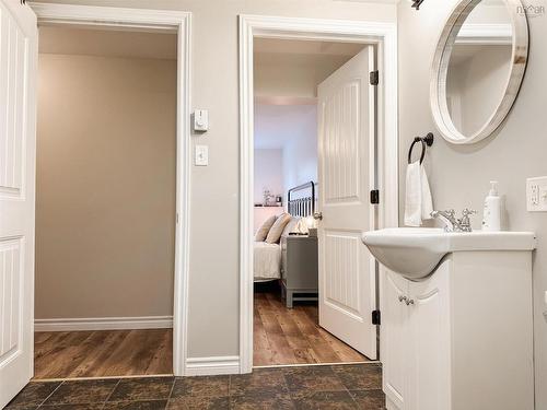 20 Norma Court, New Glasgow, NS - Indoor Photo Showing Bathroom
